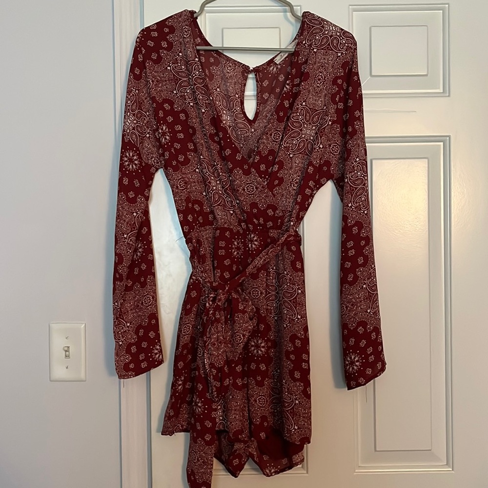 Buckle (willow & root) maroon romper